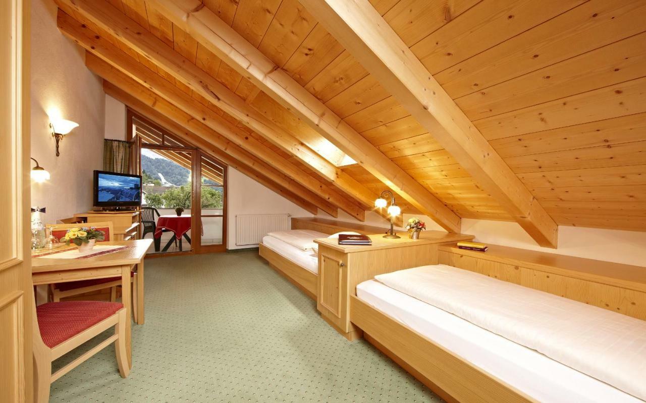 Hotel Schatten ガルミッシュ・パルテンキルヒェン エクステリア 写真
